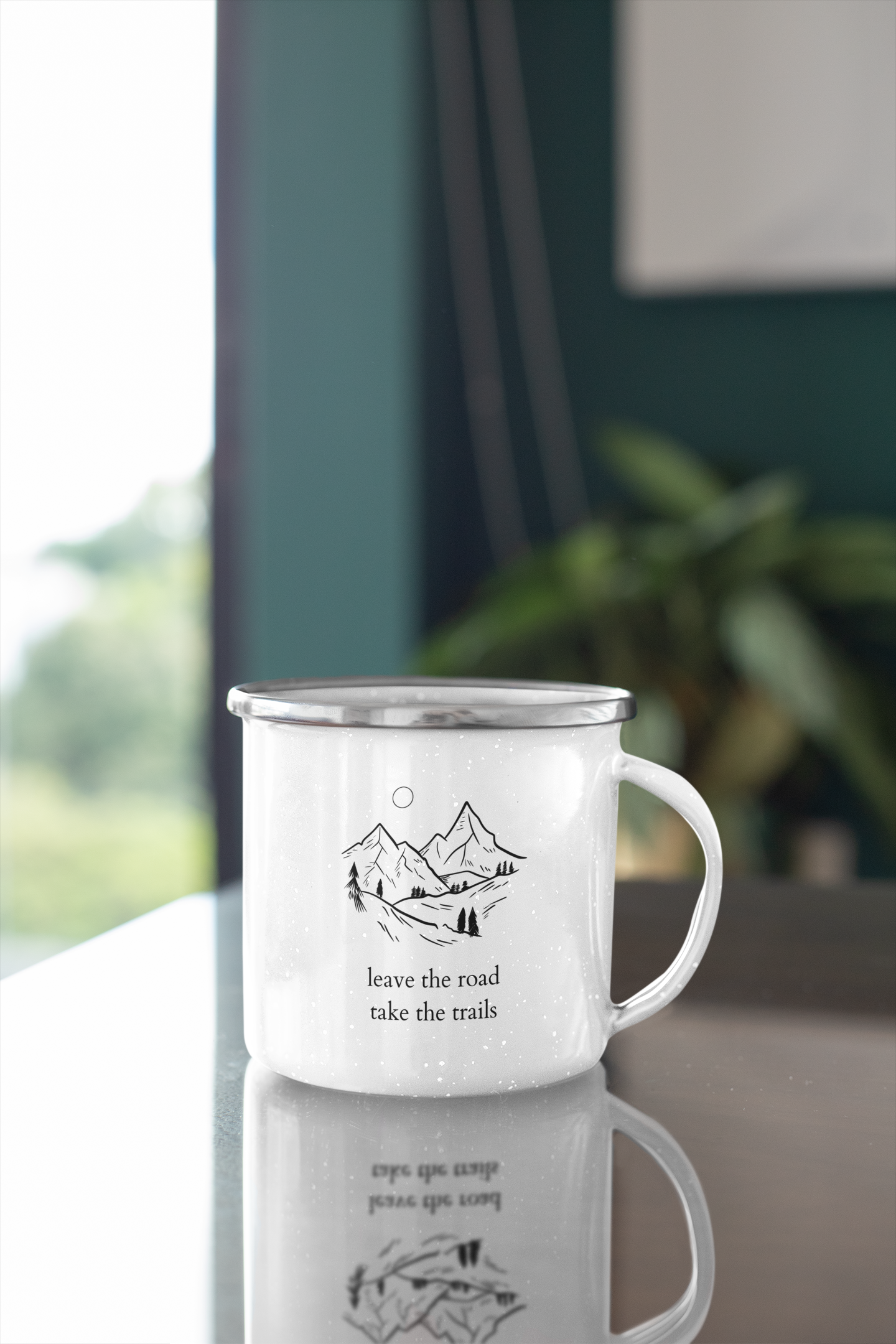 Leave the Road - Take the Trails - Emaille Tasse